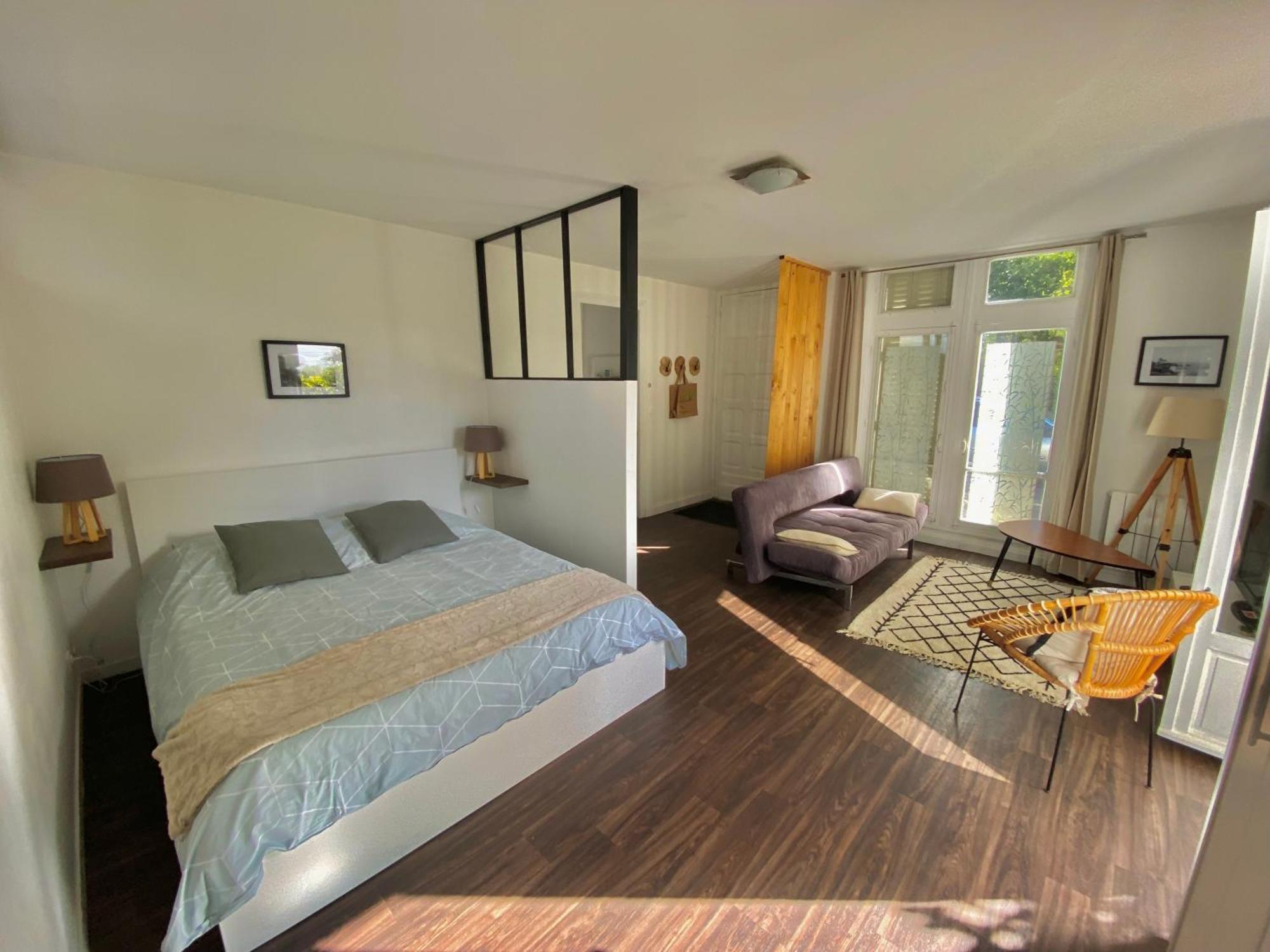 Agreable Petit Gite Avec Piscine Et Jardinet Salies-de-Béarn Eksteriør bilde