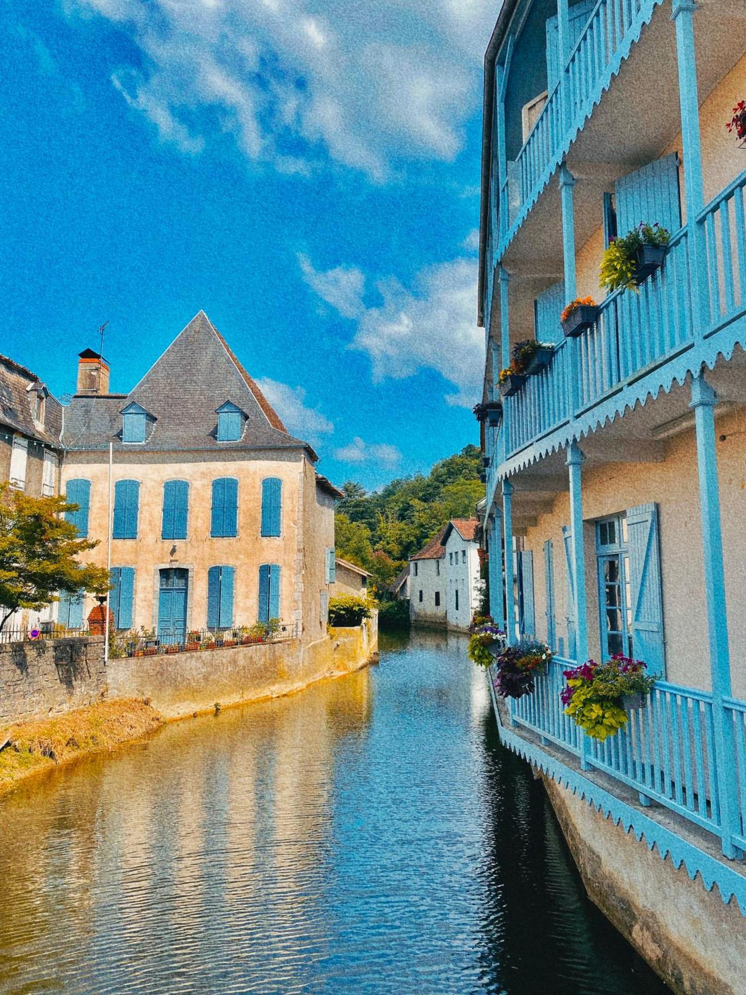 Agreable Petit Gite Avec Piscine Et Jardinet Salies-de-Béarn Eksteriør bilde