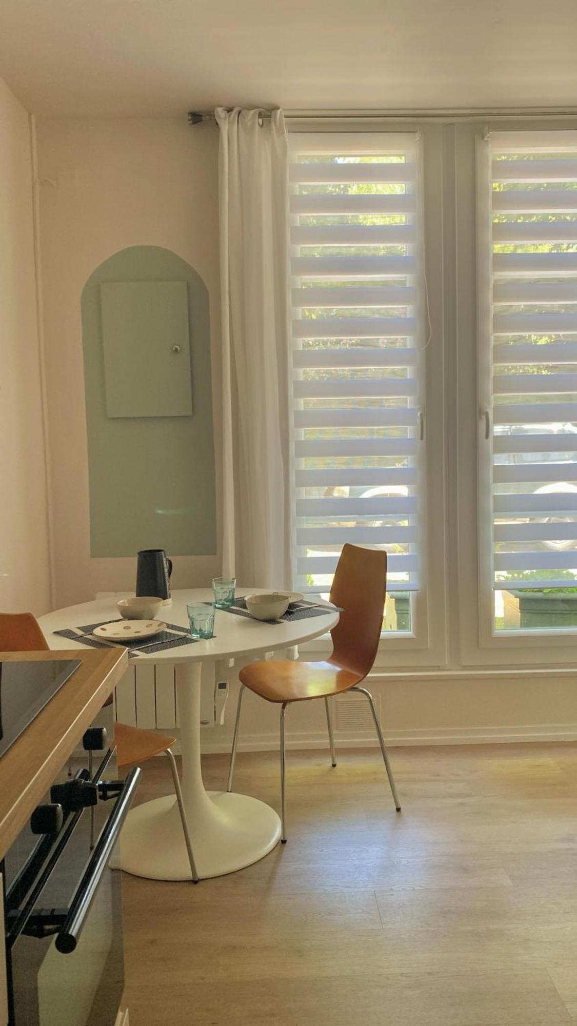 Agreable Petit Gite Avec Piscine Et Jardinet Salies-de-Béarn Eksteriør bilde