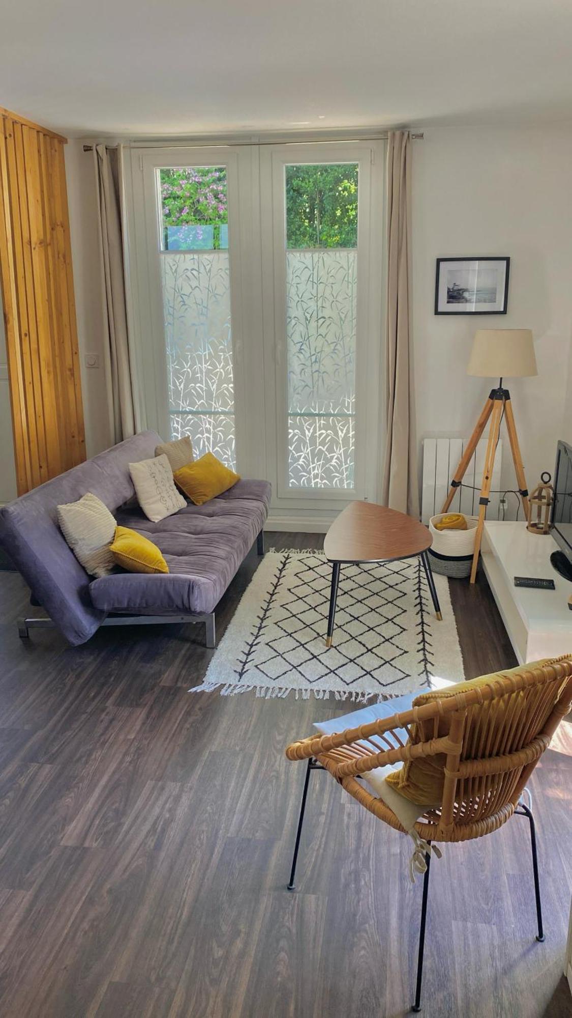 Agreable Petit Gite Avec Piscine Et Jardinet Salies-de-Béarn Eksteriør bilde